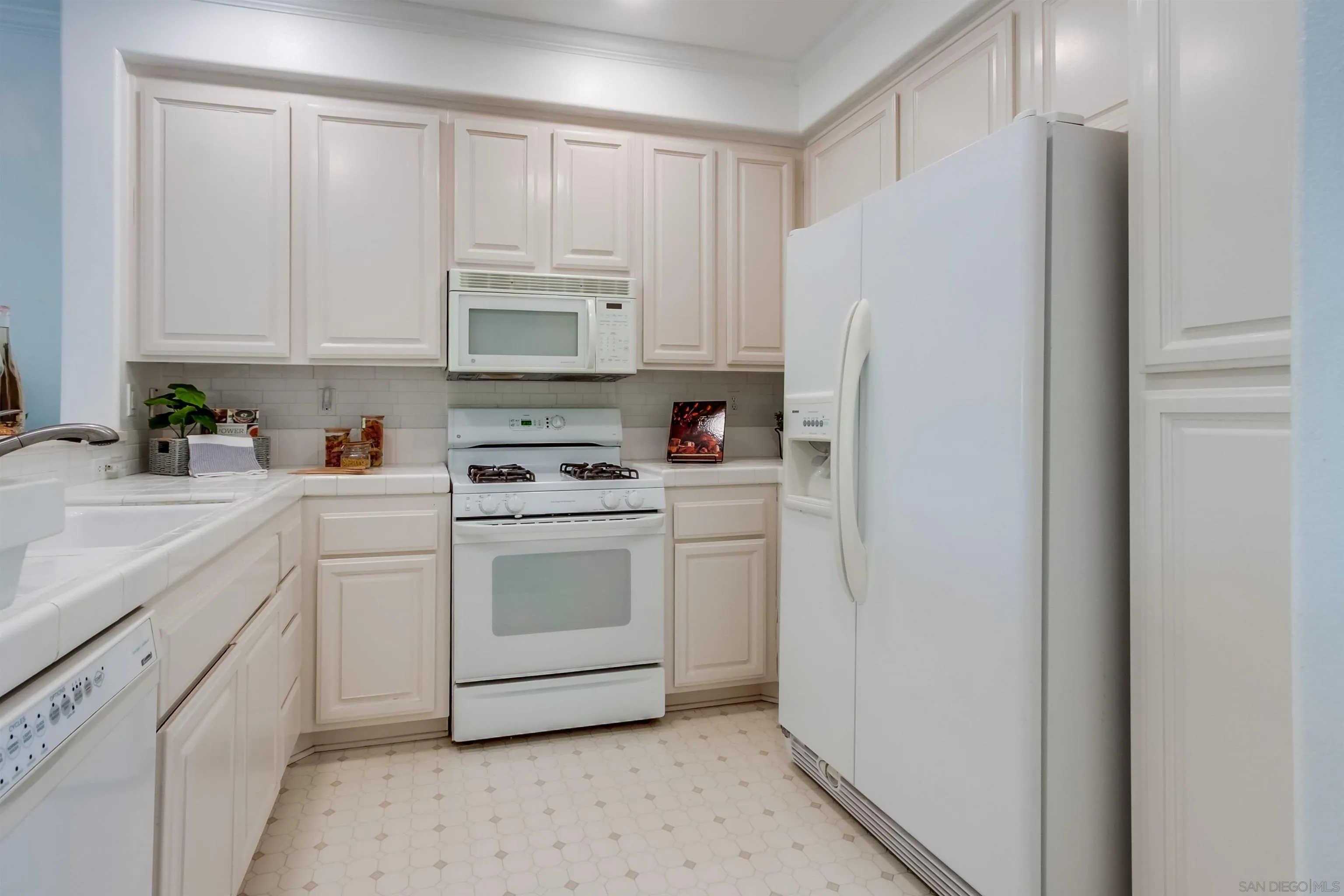 12810 Via Nieve Unit 65