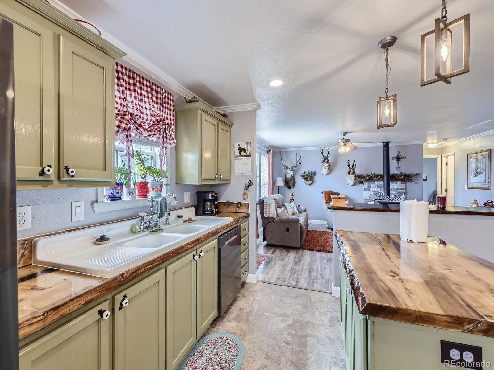 1598 County Road 59