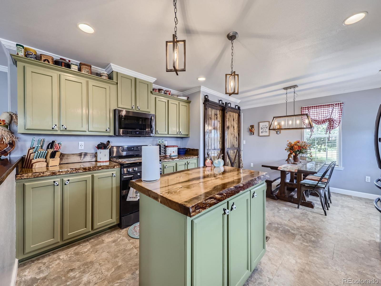 1598 County Road 59