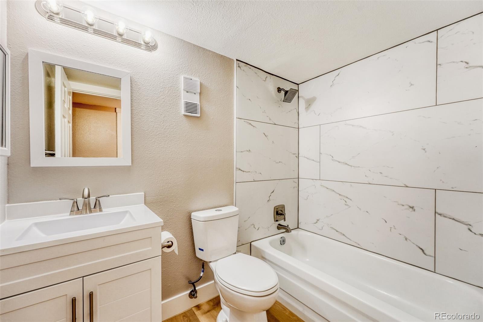 14453 E Jewell Avenue Unit: 104