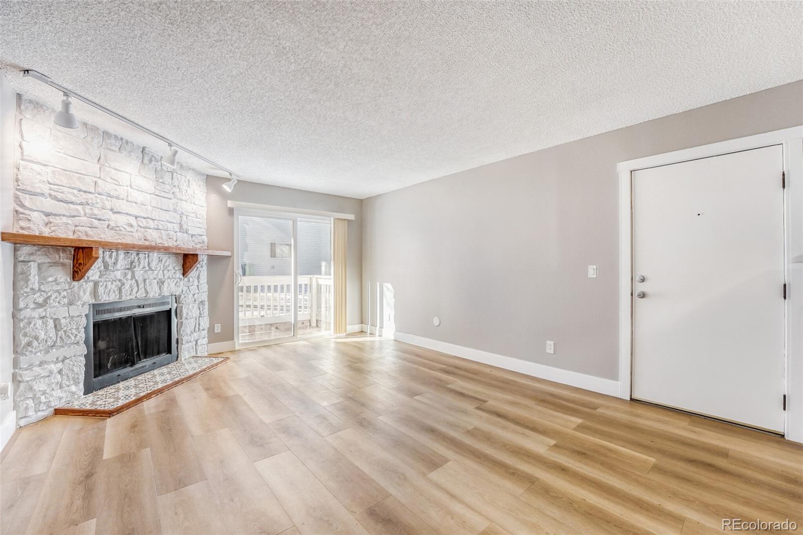 14453 E Jewell Avenue Unit: 104