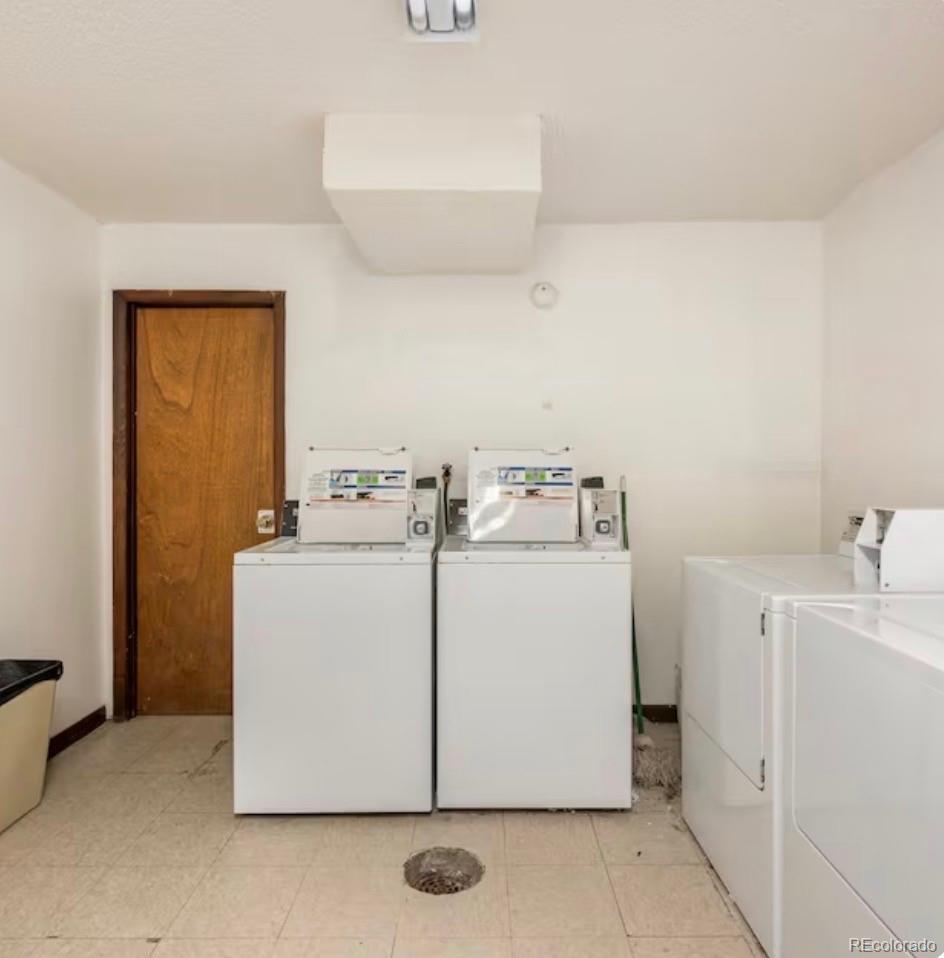 520 Kings Crossing Road Unit: 304