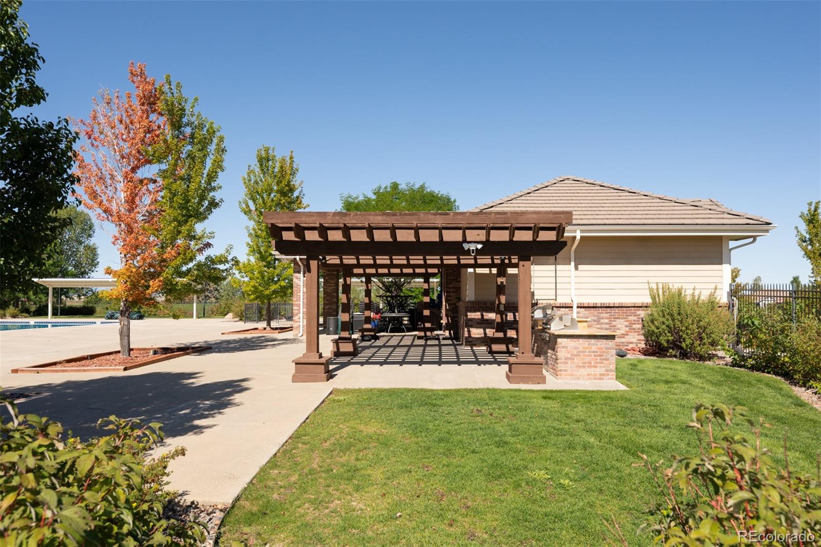 10080 Glenayre Lane