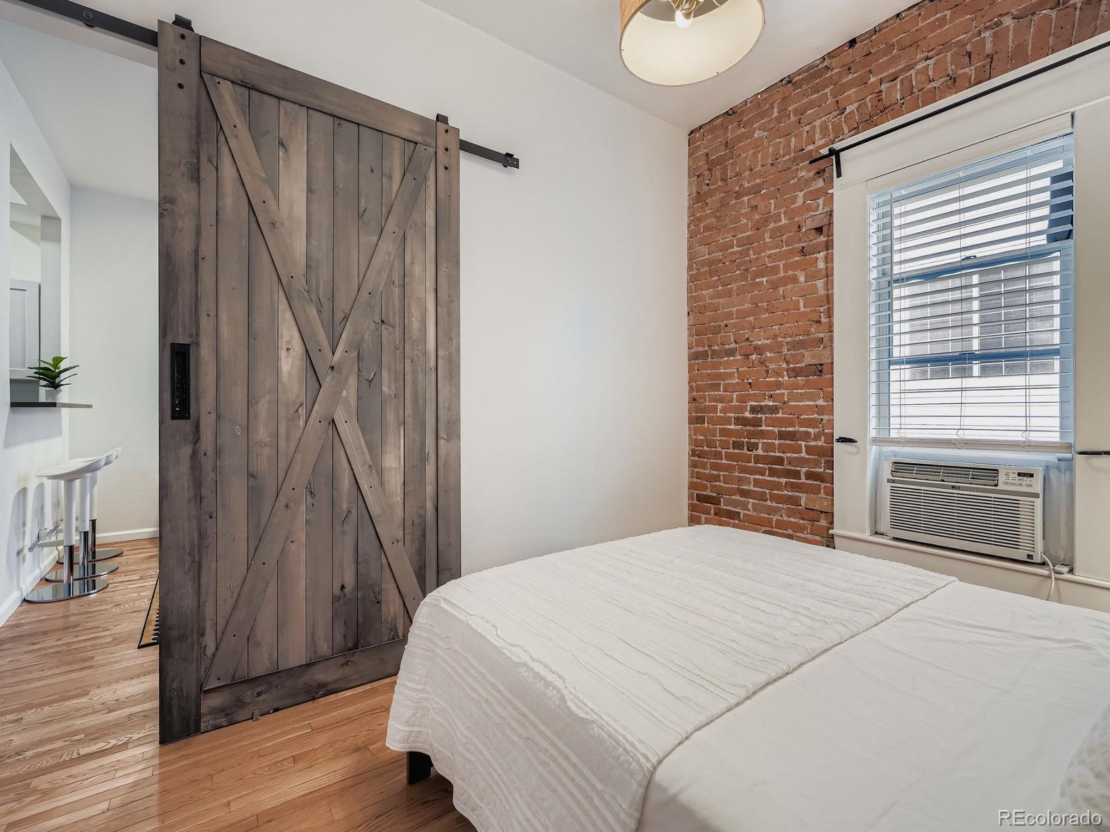 1425 N Washington Street Unit: 205