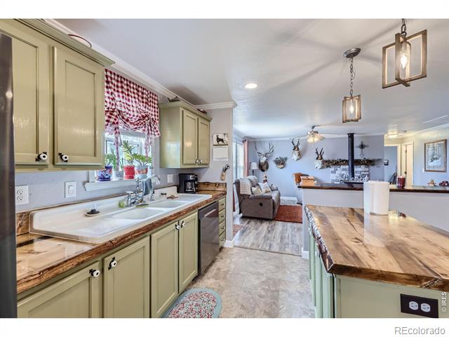 1598 County Road 59