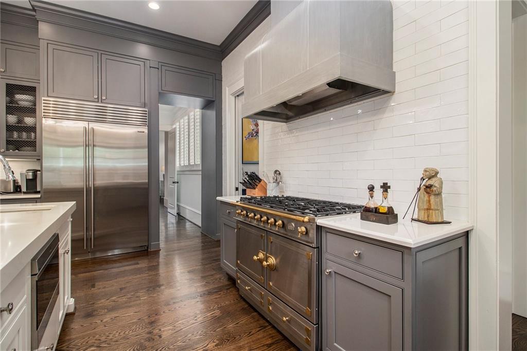 271 Hillside Drive NW