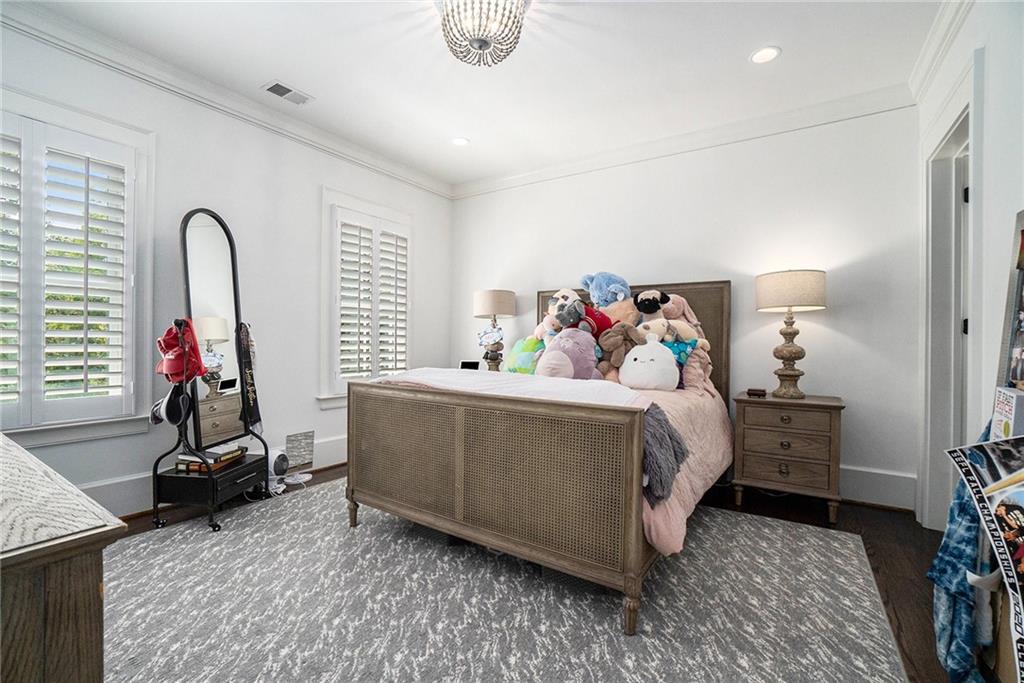 271 Hillside Drive NW