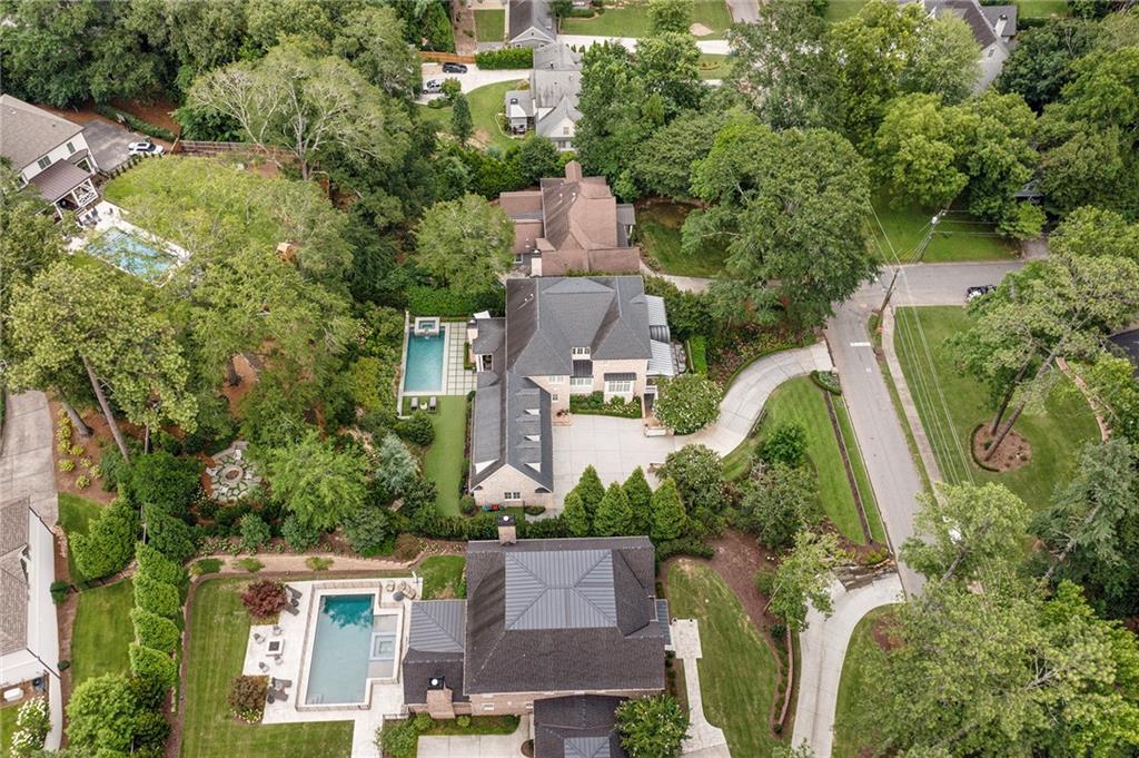 271 Hillside Drive NW