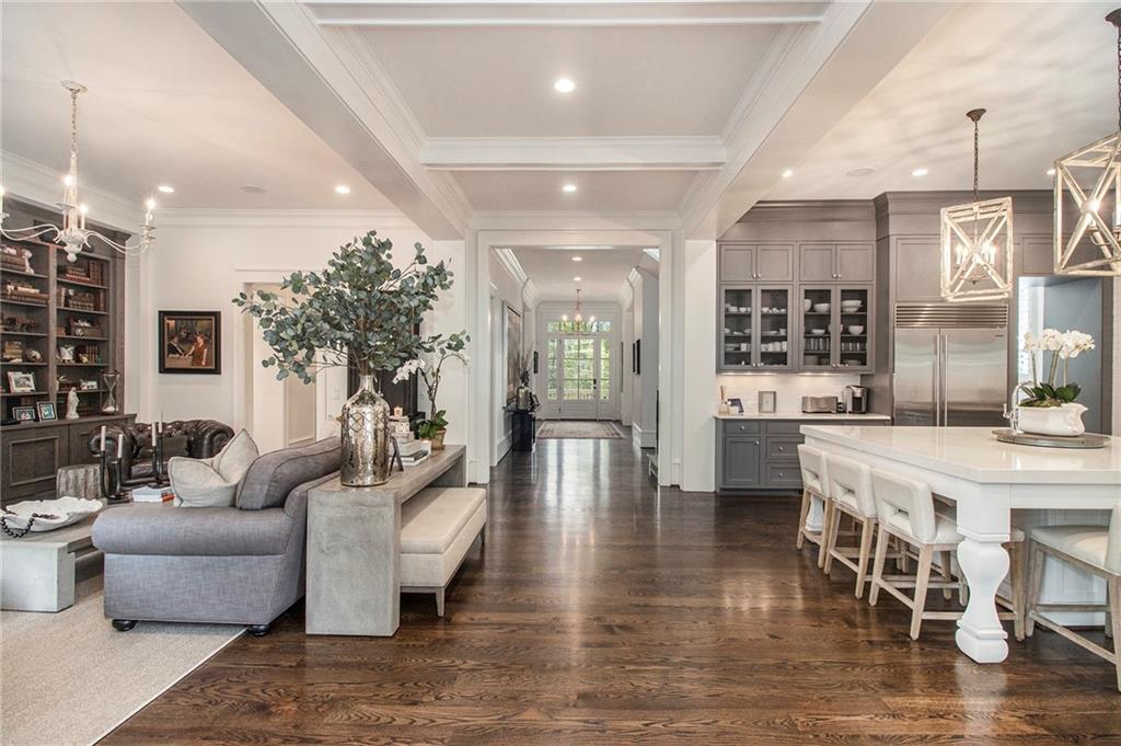 271 Hillside Drive NW