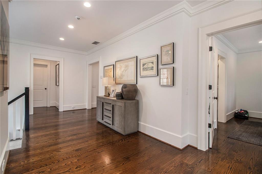 271 Hillside Drive NW