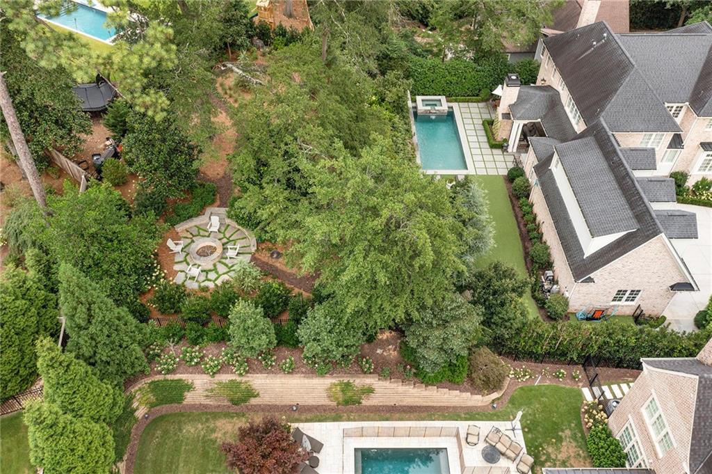 271 Hillside Drive NW