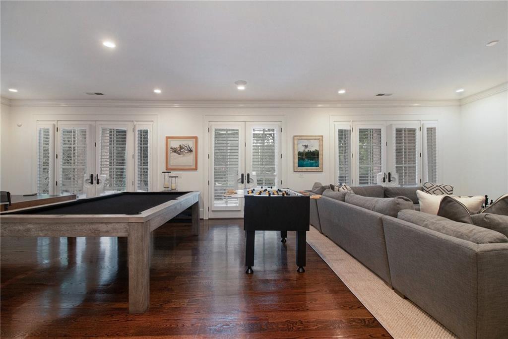 271 Hillside Drive NW