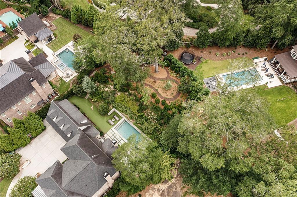 271 Hillside Drive NW