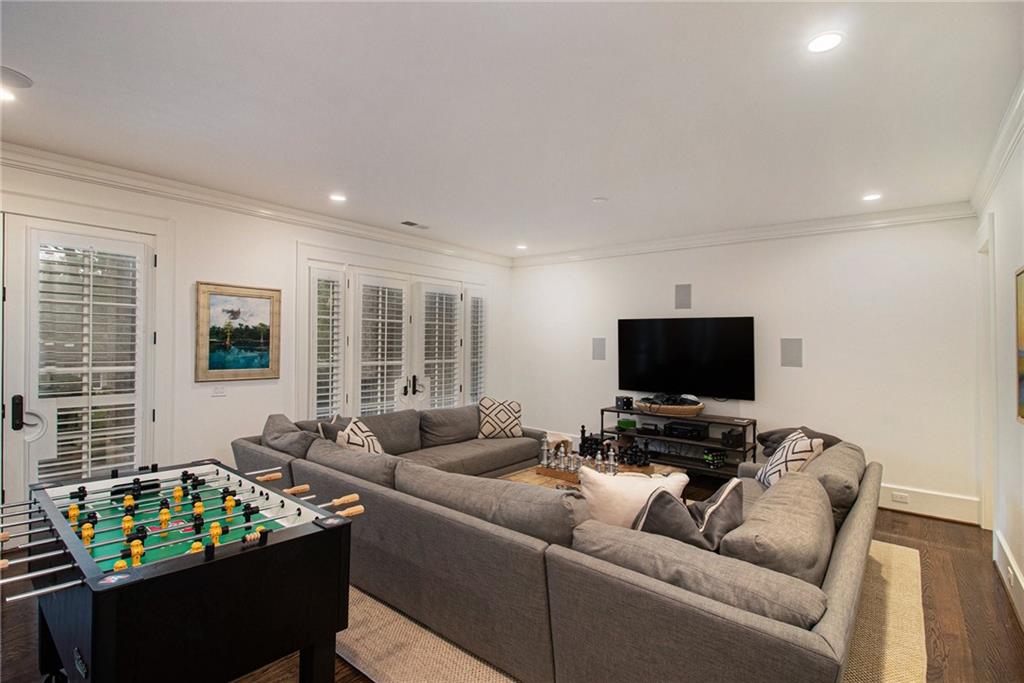 271 Hillside Drive NW