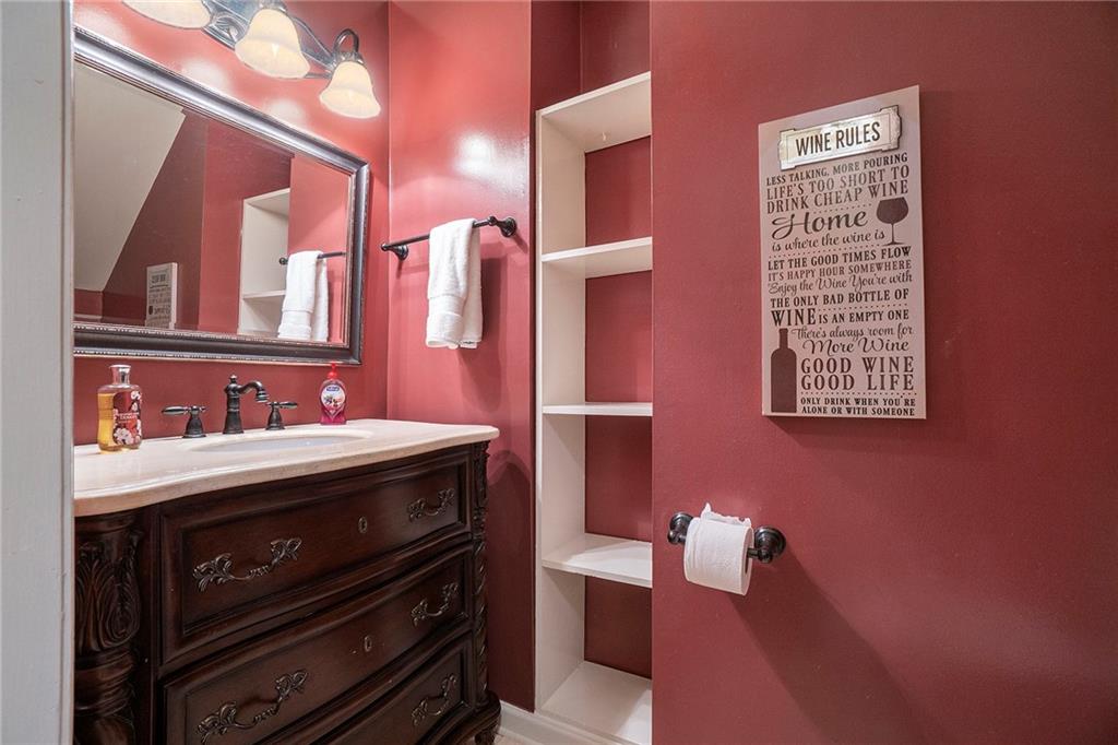 1796 Apple Boulevard