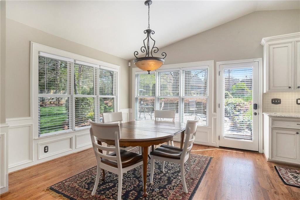 1796 Apple Boulevard