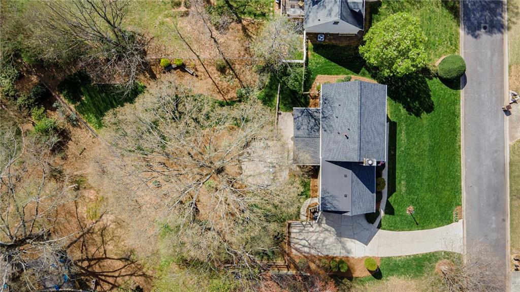 1796 Apple Boulevard