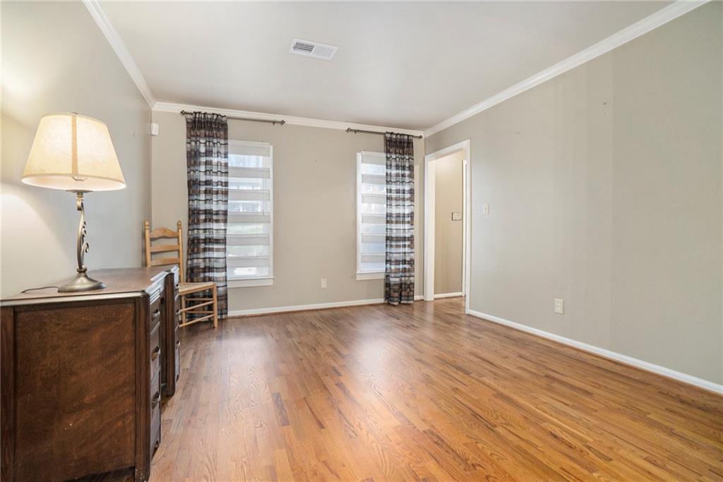 1796 Apple Boulevard