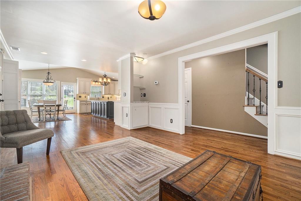 1796 Apple Boulevard