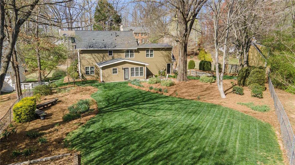 1796 Apple Boulevard