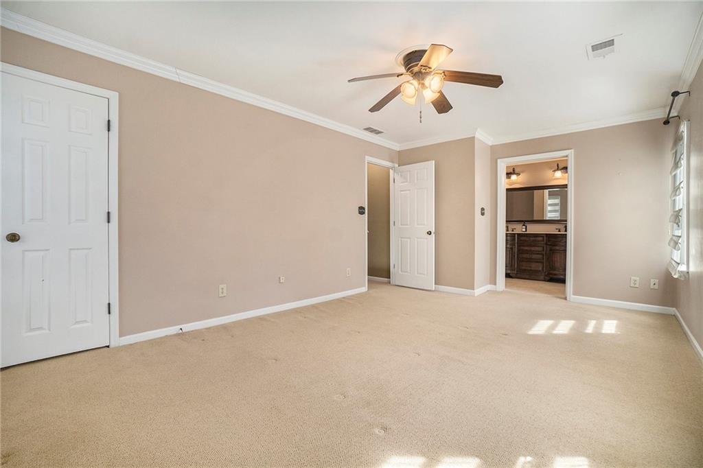 1796 Apple Boulevard