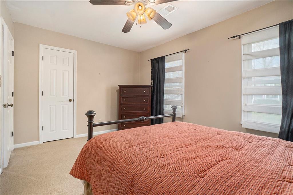 1796 Apple Boulevard