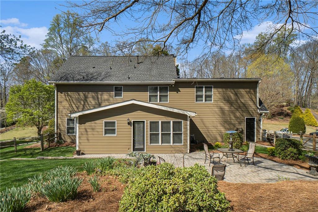 1796 Apple Boulevard