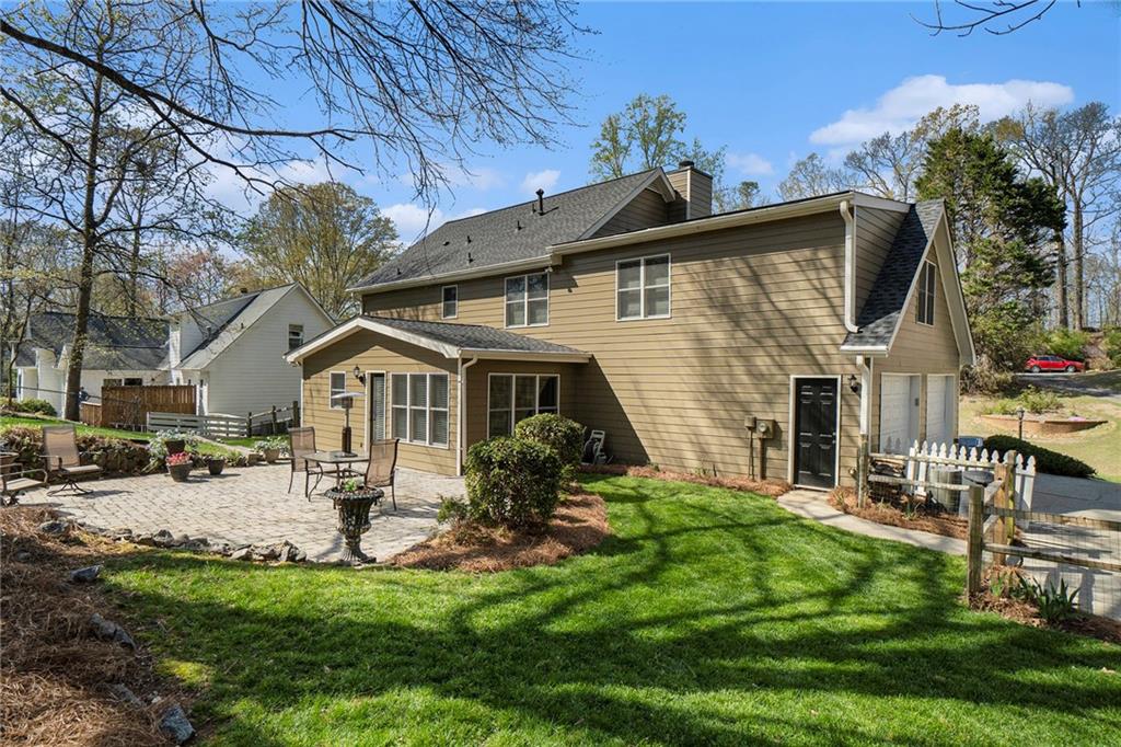 1796 Apple Boulevard