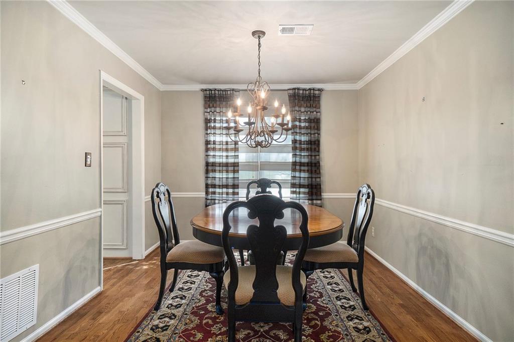 1796 Apple Boulevard