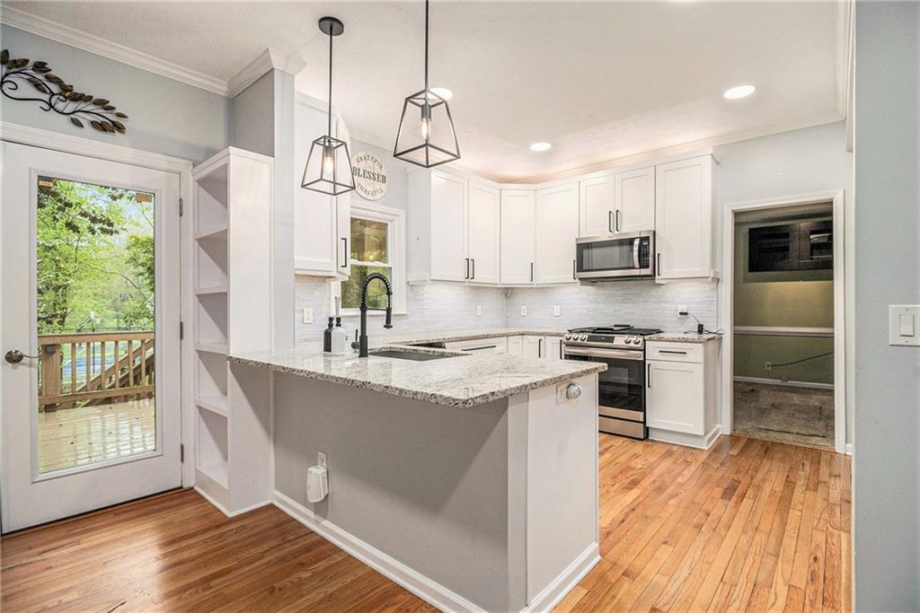 4272 Glenlake Drive NW