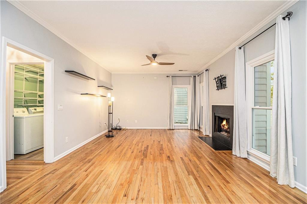 4272 Glenlake Drive NW