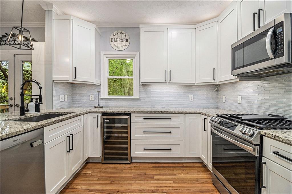 4272 Glenlake Drive NW