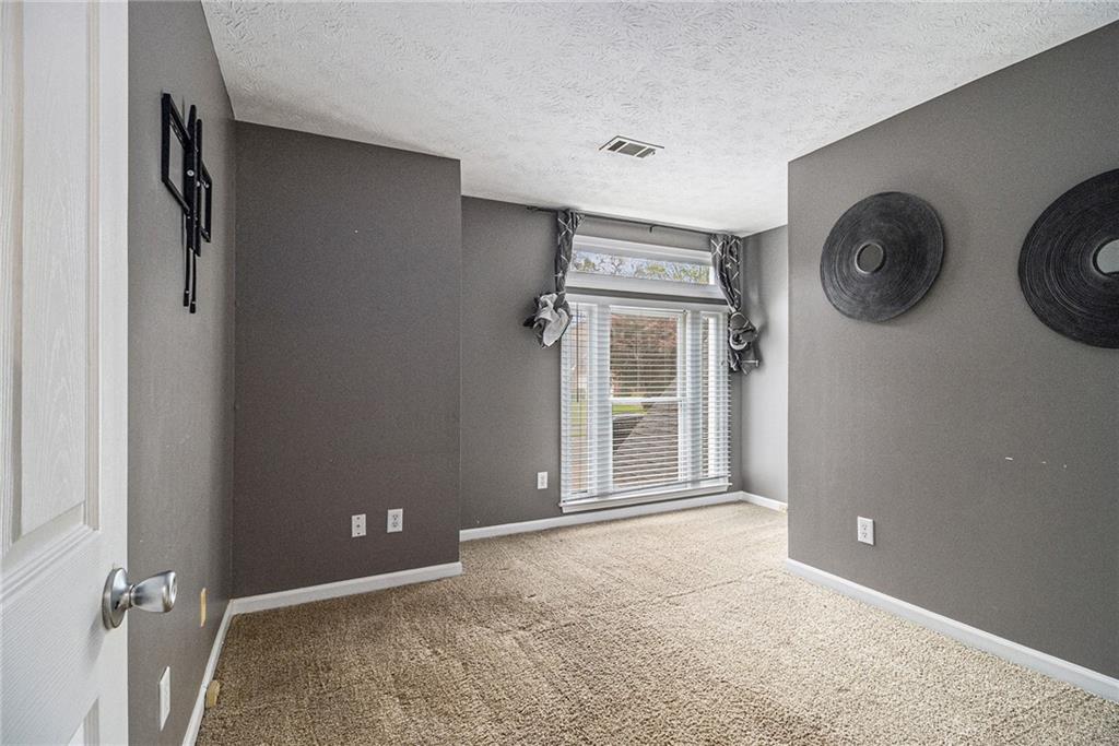 4272 Glenlake Drive NW