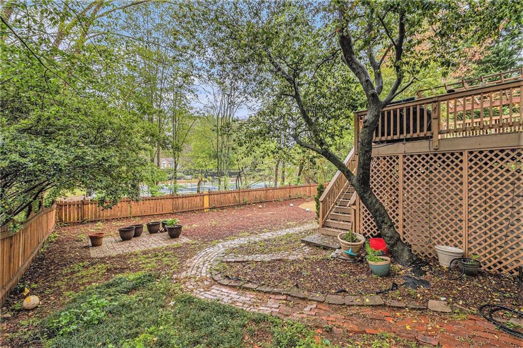 4272 Glenlake Drive NW