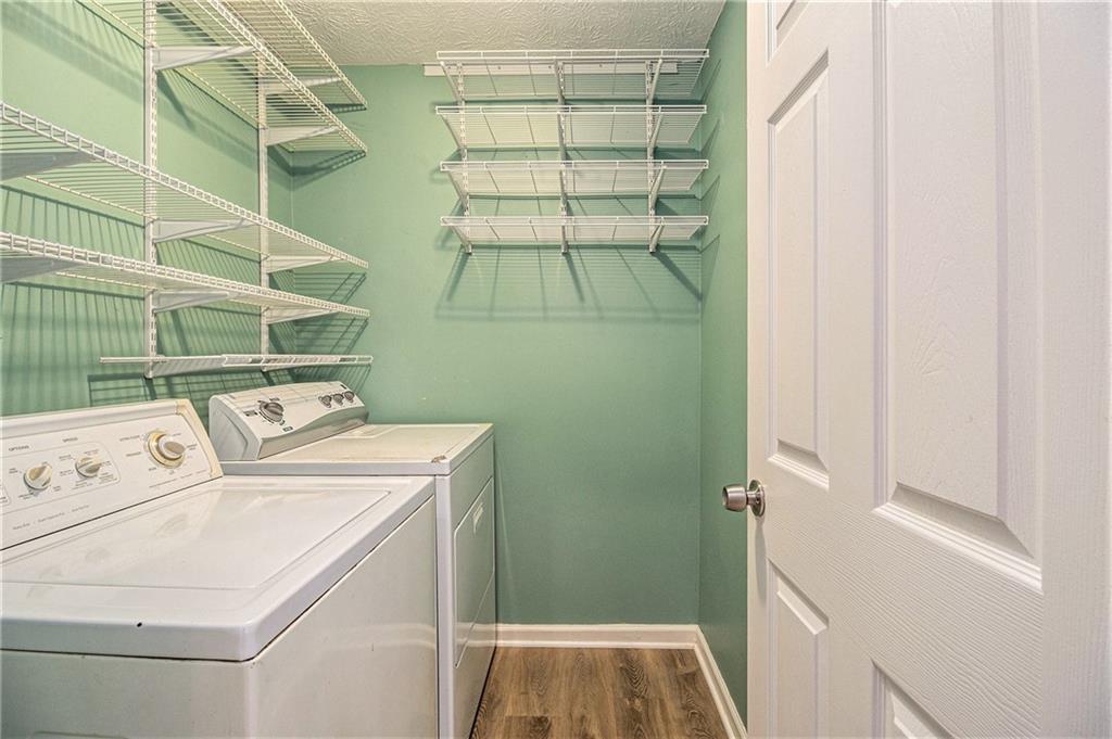 4272 Glenlake Drive NW