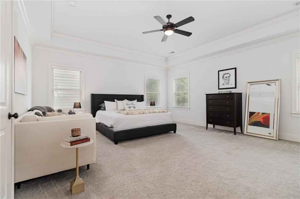 1065 Devine Circle NE