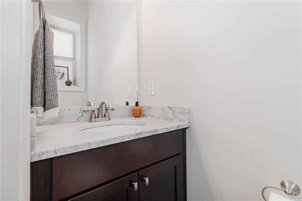 1065 Devine Circle NE