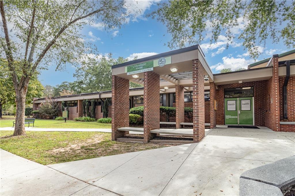 1065 Devine Circle NE