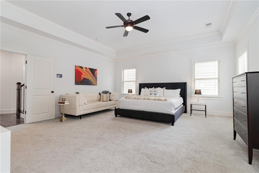 1065 Devine Circle NE