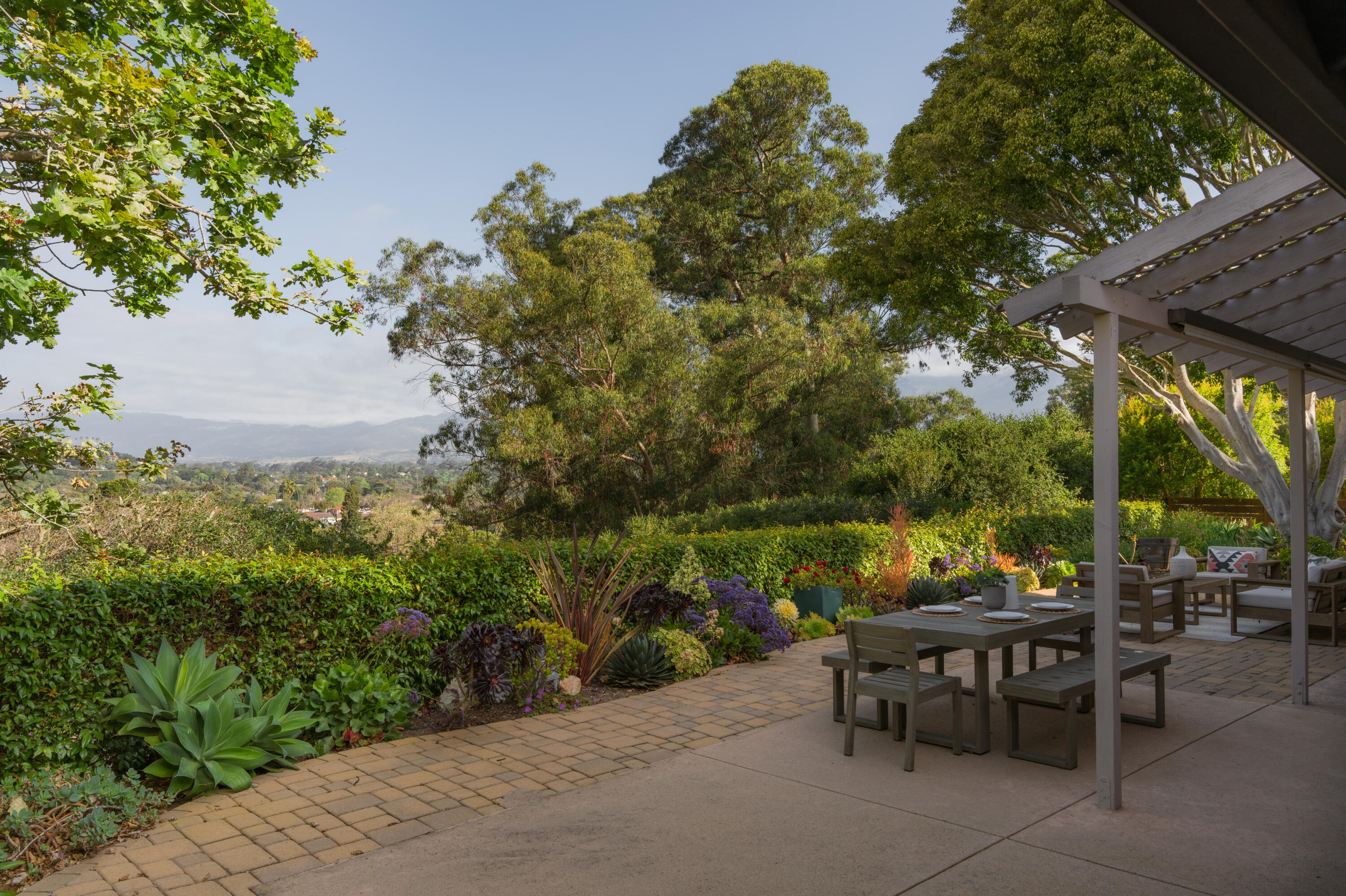 1234 Plaza Del Monte