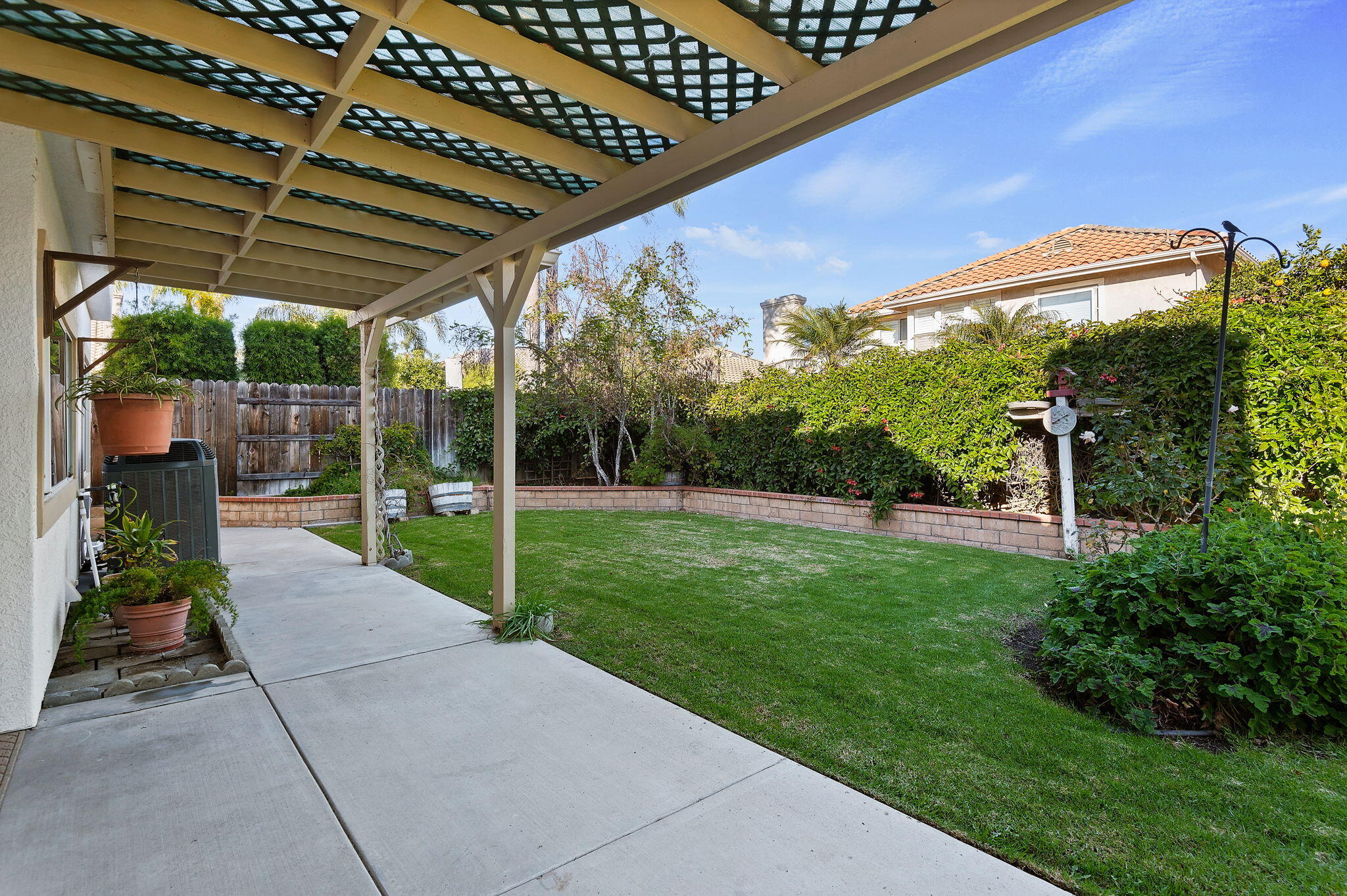 48 San Bernardino Avenue