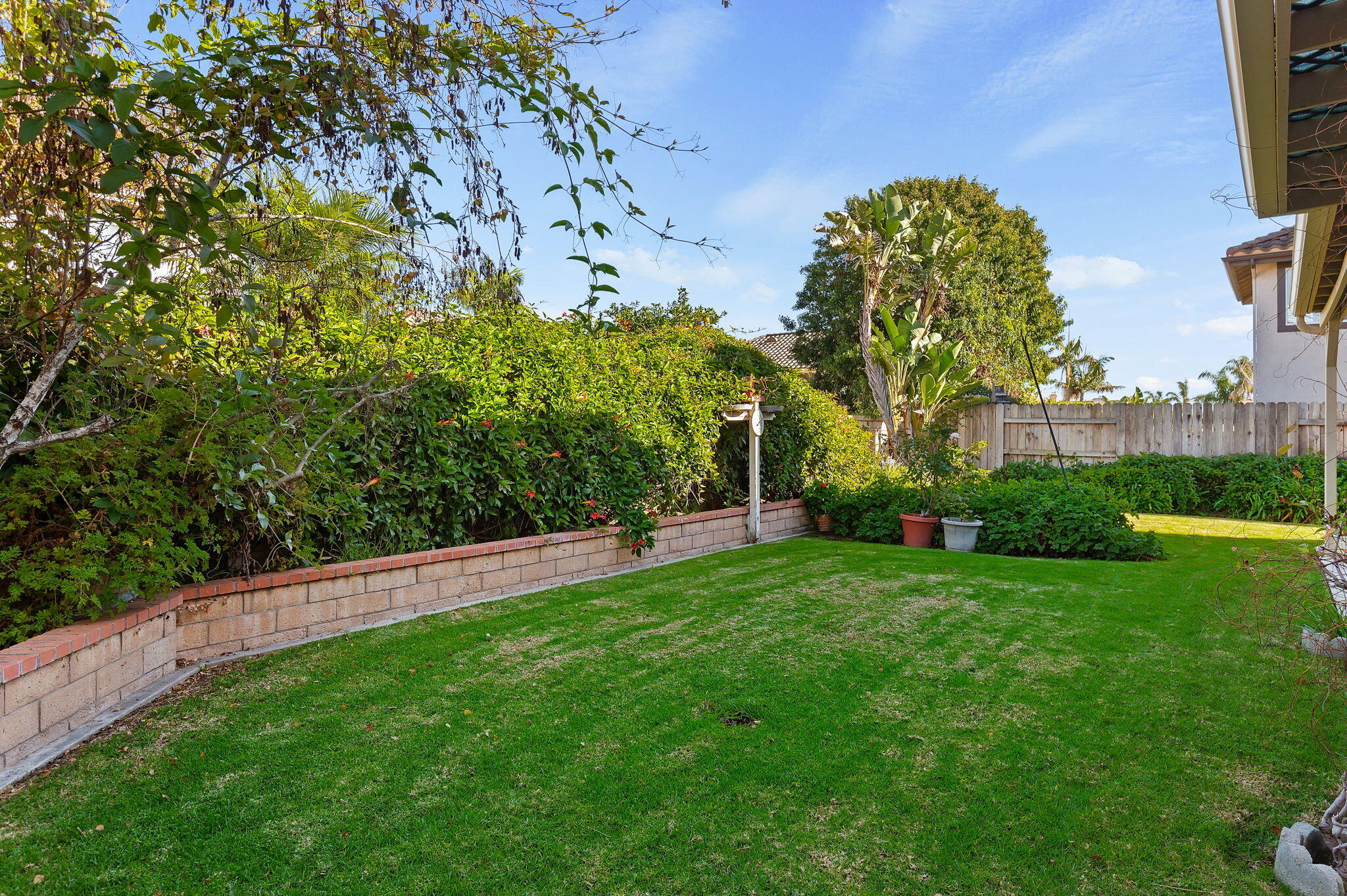 48 San Bernardino Avenue