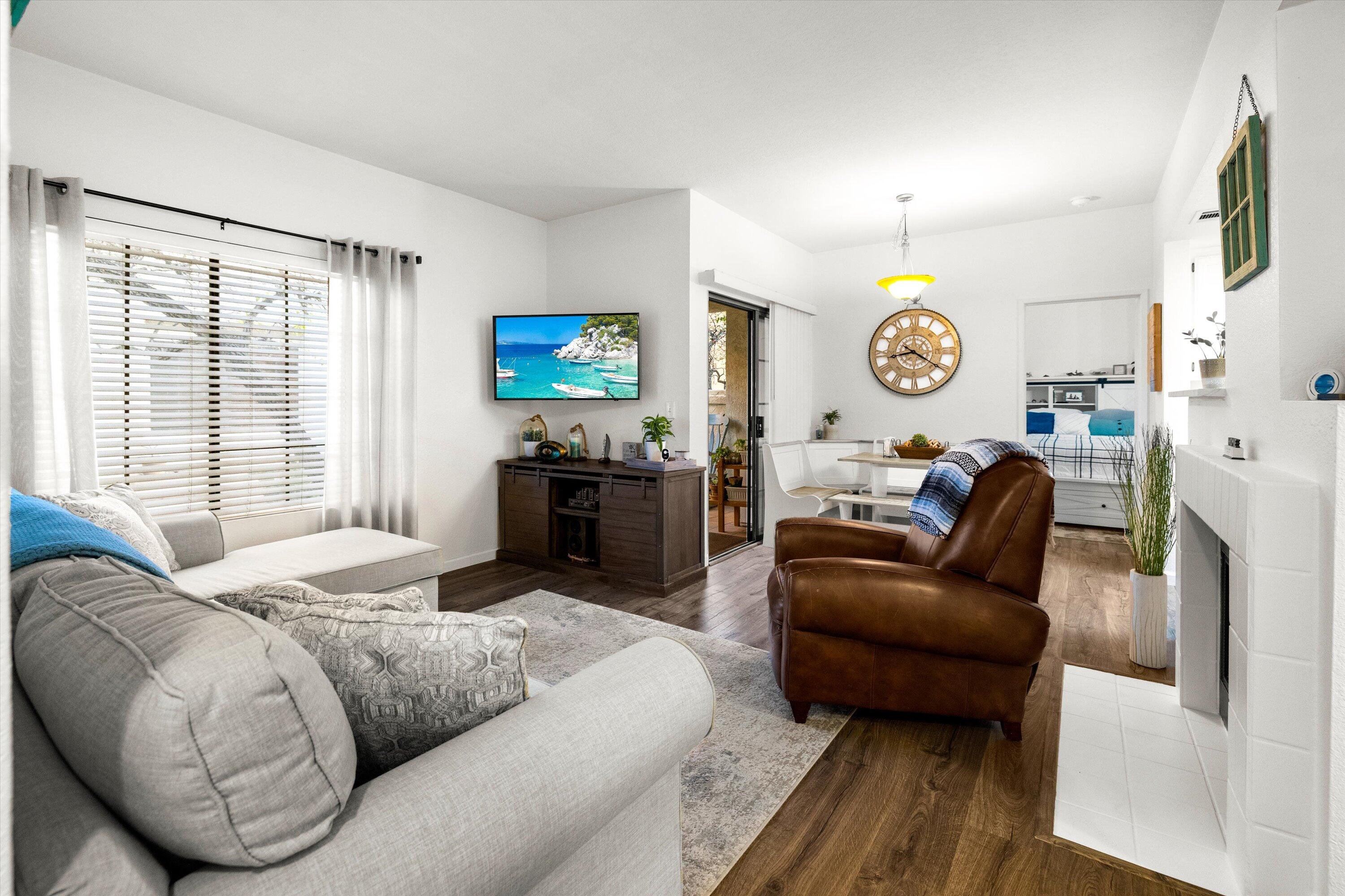 1280 Franciscan Court, 5