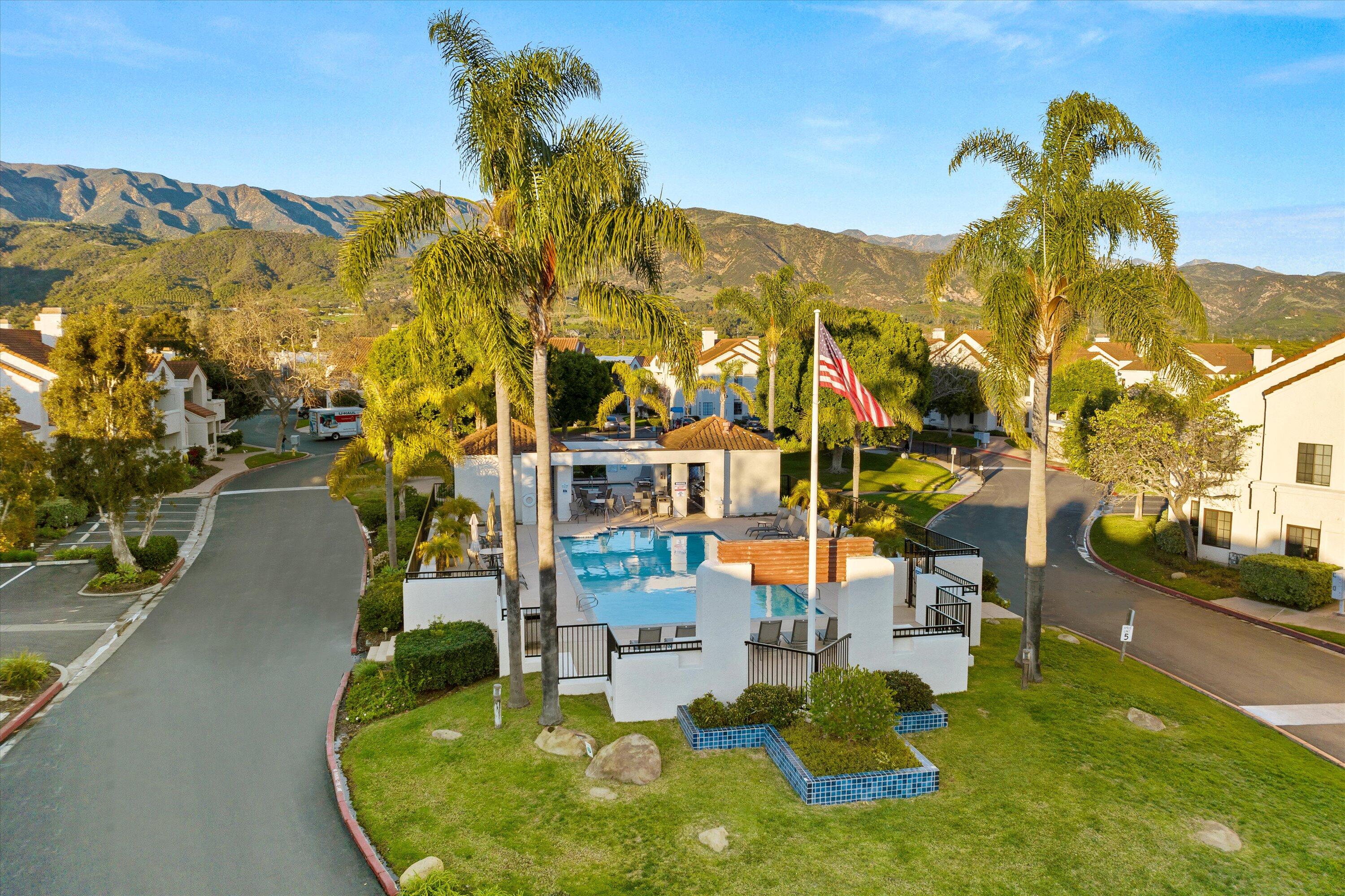 1280 Franciscan Court, 5