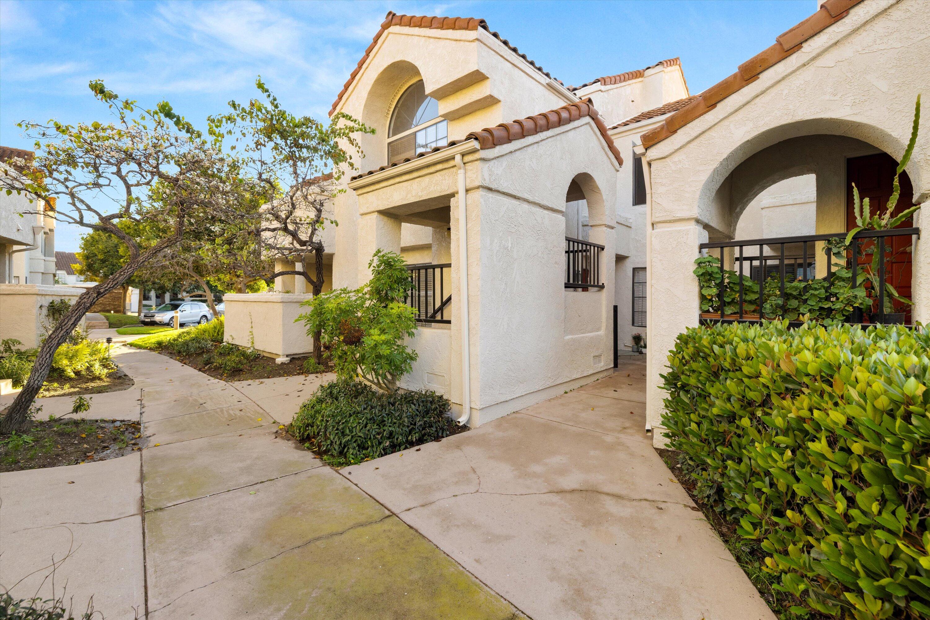 1280 Franciscan Court, 5