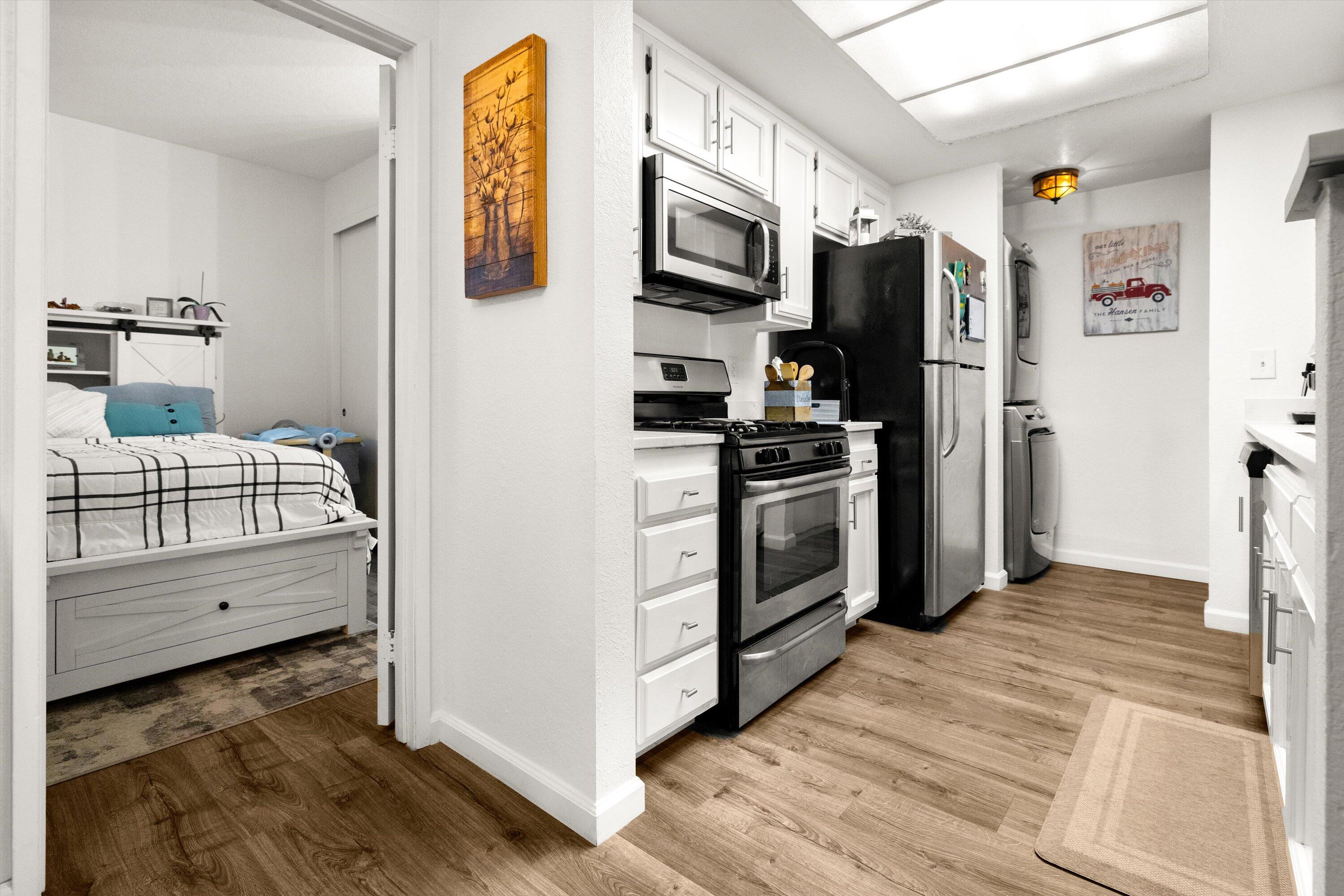 1280 Franciscan Court, 5