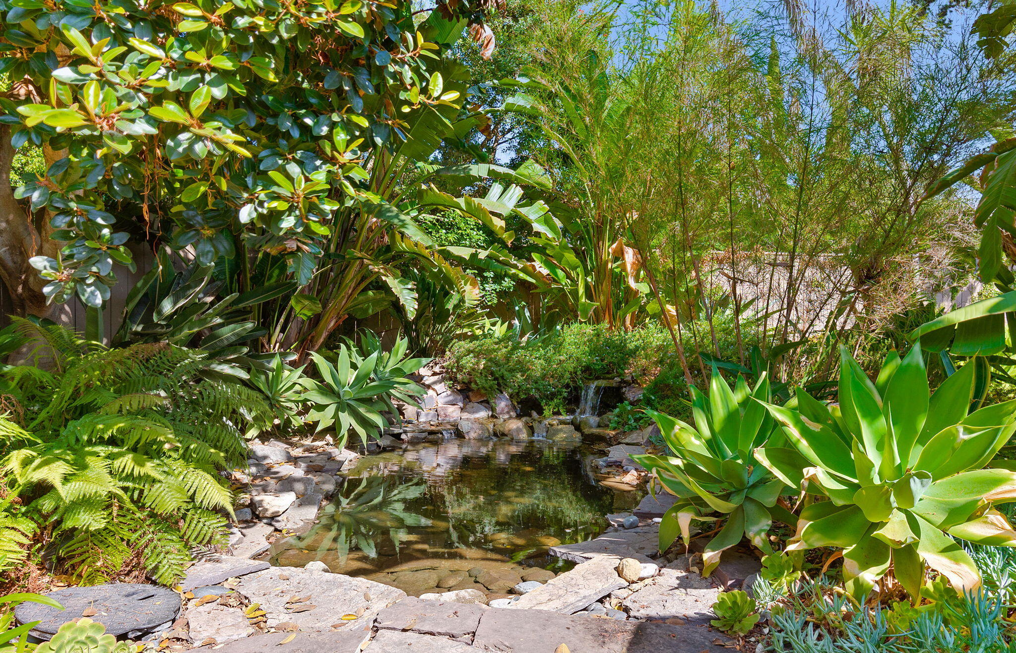 1211 Plaza Del Monte