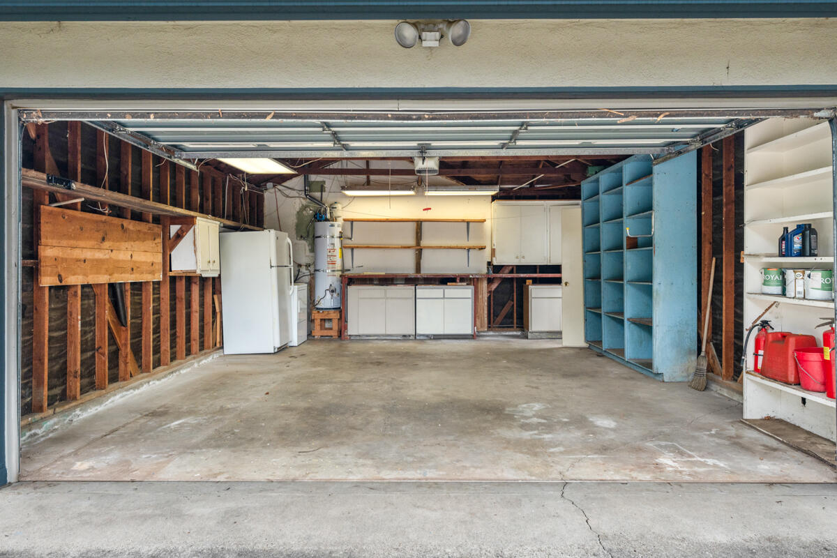 2610 Mesa School Lane