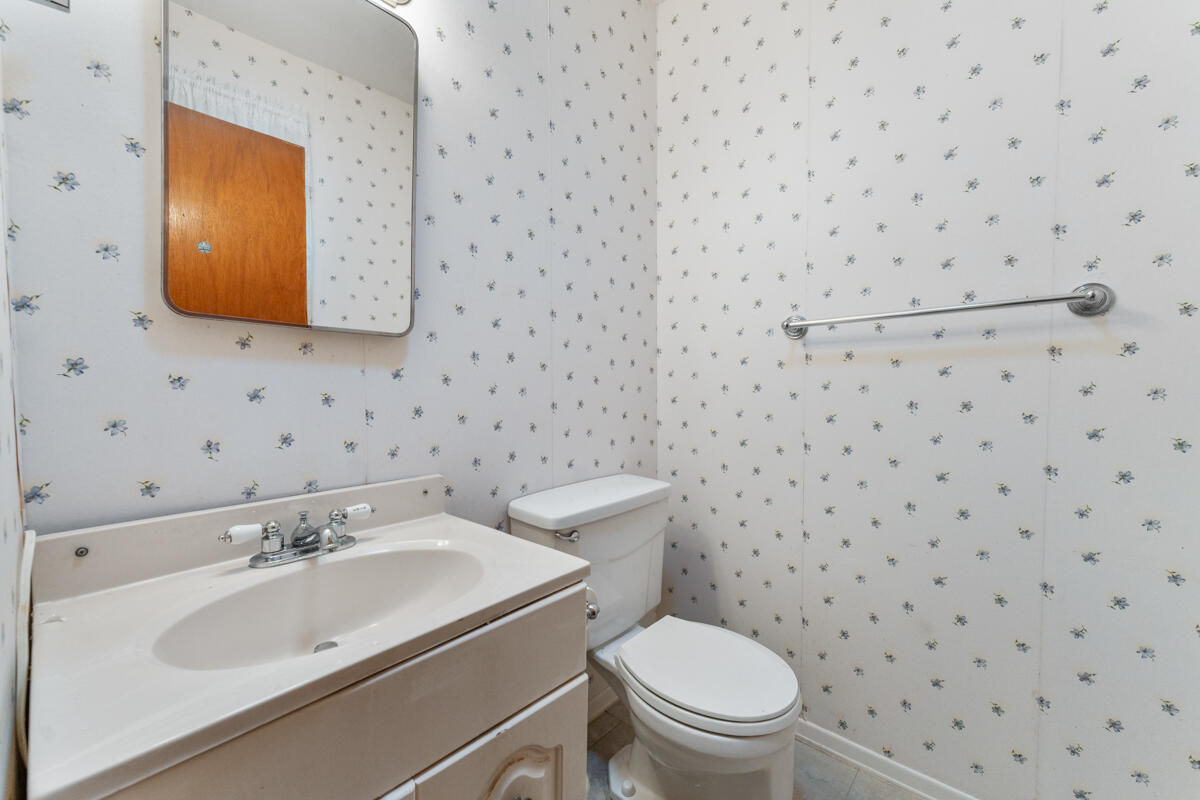 2610 Mesa School Lane