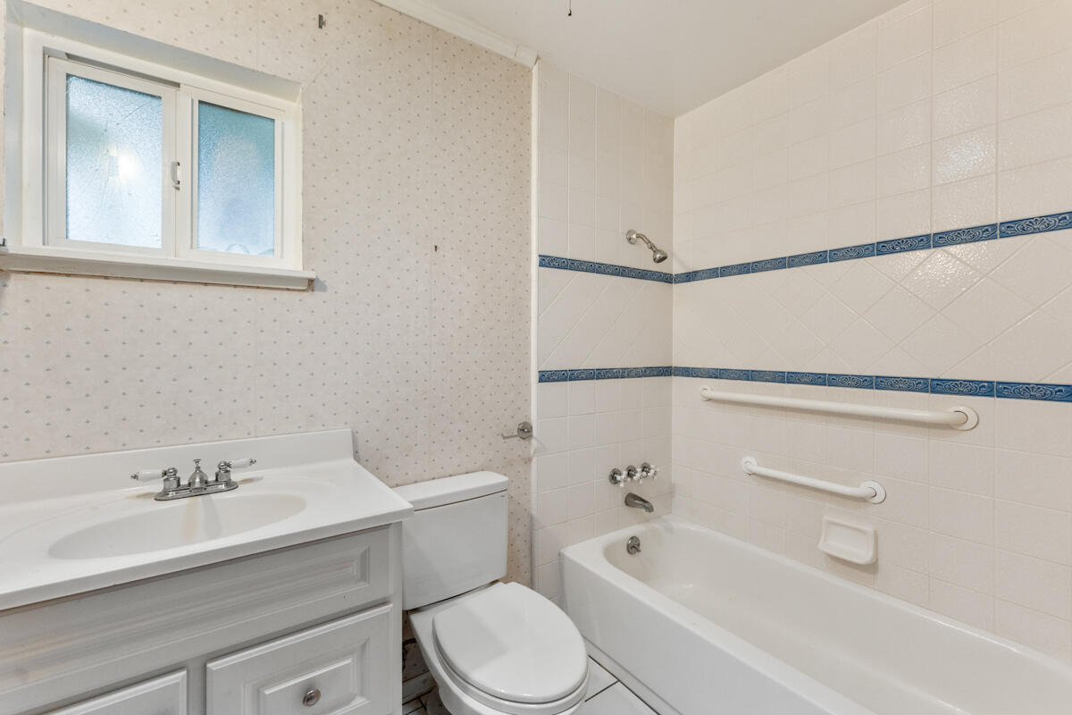 2610 Mesa School Lane